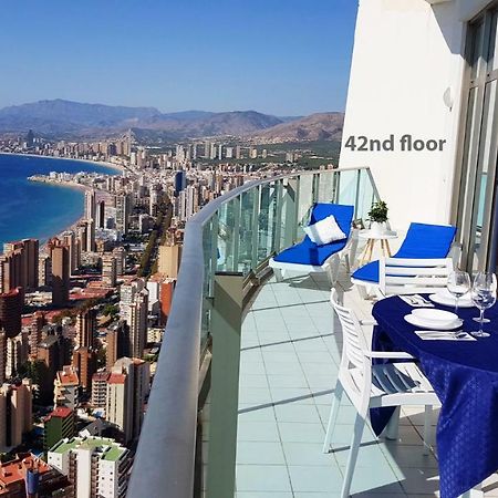 Deluxe Penthouse On The 42Nd Floor With Amazing Sea Views Apartment Бенидорм Екстериор снимка