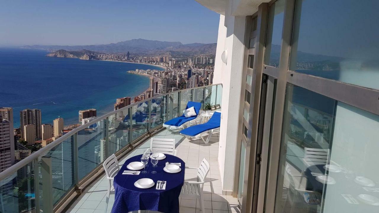Deluxe Penthouse On The 42Nd Floor With Amazing Sea Views Apartment Бенидорм Екстериор снимка